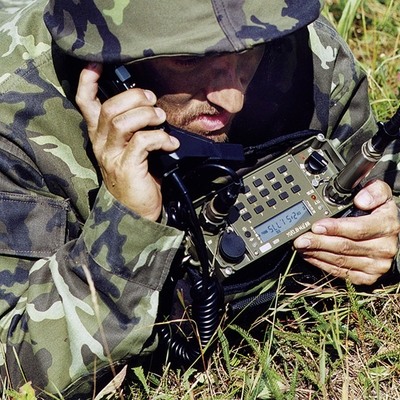 DICOM®RF13 portable transceiver